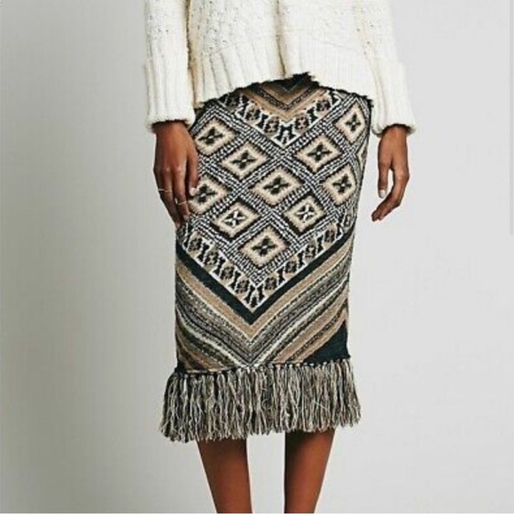 FREE People Magic Carpet Fringe Skirt Nordic Print Wool Blend
- Small - Picture 2 of 7